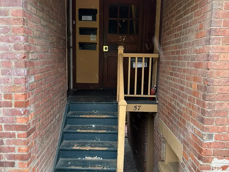 57 North St #1R — Photo 3
