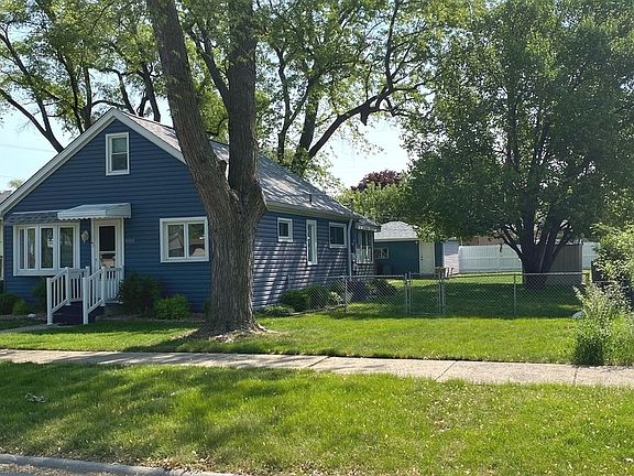 2nd image of 10001 Merrimac Ave
