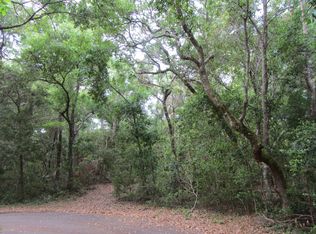 17 Col Rhett Trl, Southport, NC 28461