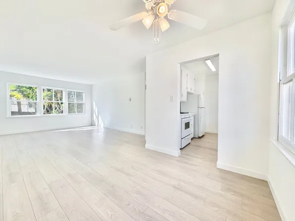 435 San Vicente Blvd, 435 San Vicente Blvd Unit H, Santa Monica, CA 90402