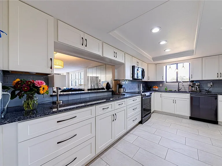 530 E Central Blvd #306 — Photo 8