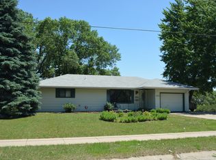 3200 Court St, Sioux City, IA 51104