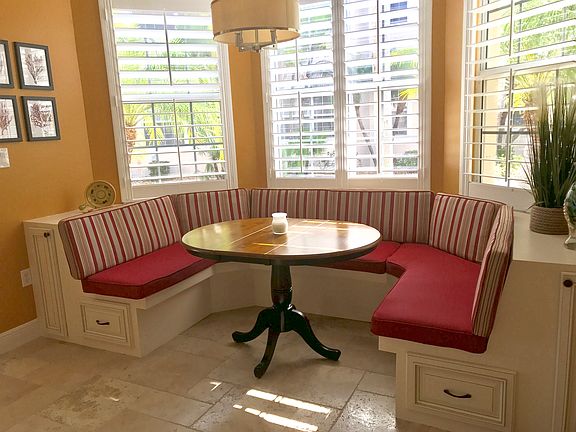 Kitchen Banquette