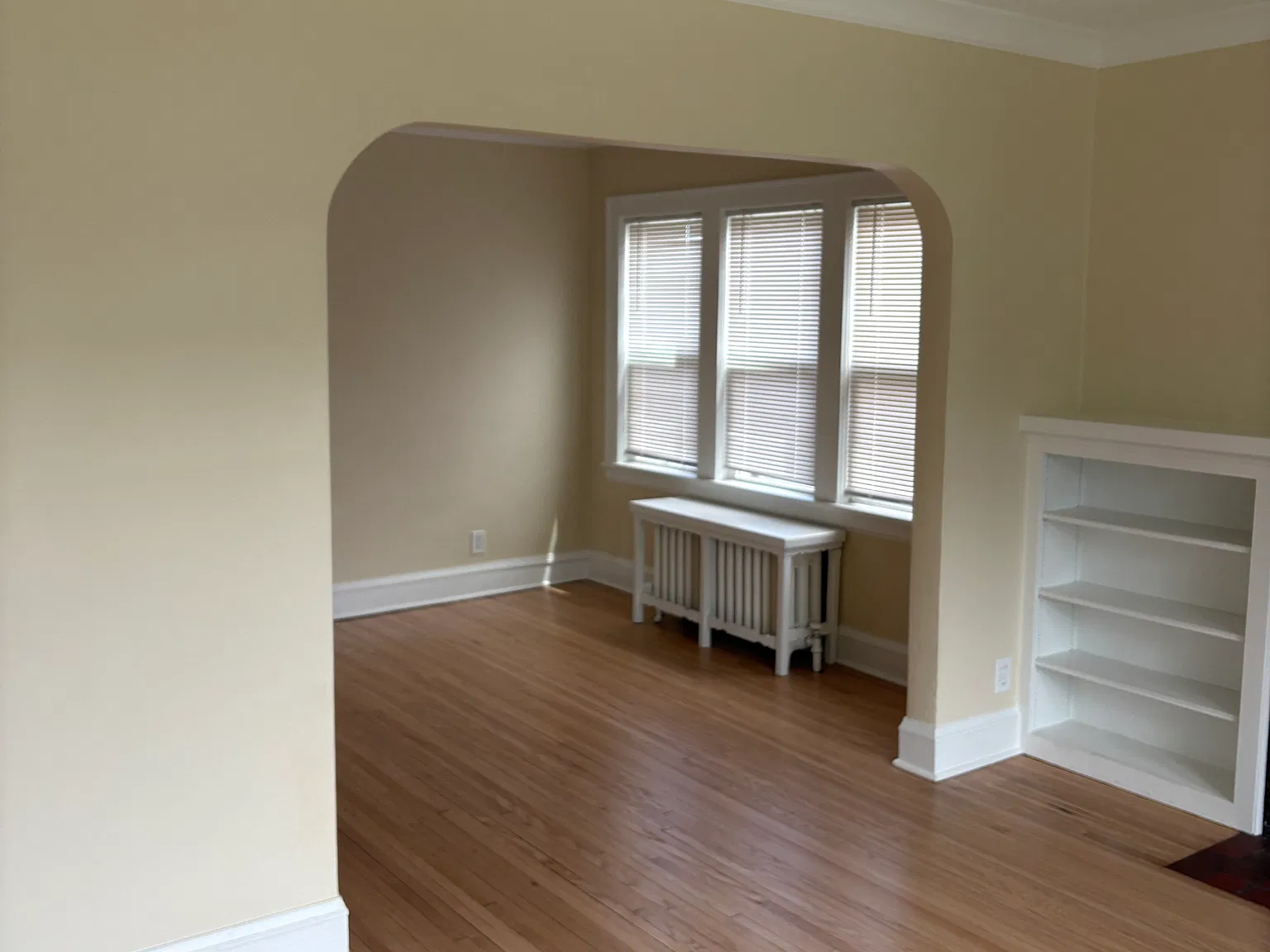 4 bed, 1638 sqft, $2,200 — Photo 2