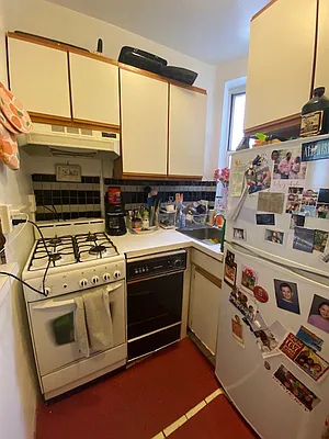 Rented by Gez Group LLC | media 31