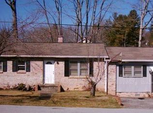 9 Pearson Ave, Fletcher, NC 28732
