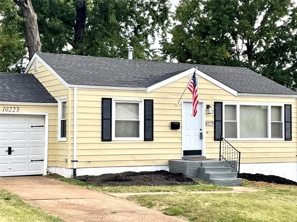10223 Cabot Dr, Saint Louis, MO 63137