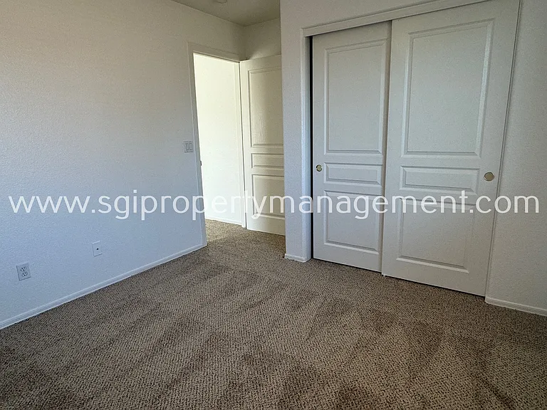 11630 W Washington St — Photo 9