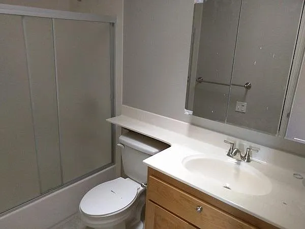 1331 Drake Dr #B — Photo 7