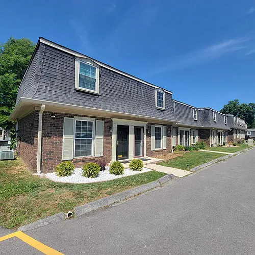 1010 Country Club Rd #G1 Photo 1