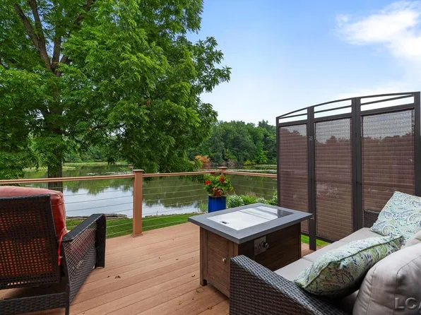 641 Shadow Brooke Ln, Tecumseh, MI 49286