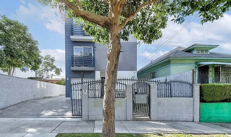 125 N Mountain View Ave #125