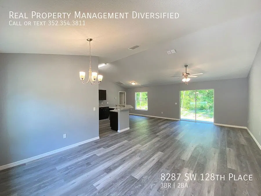 Desirable Sw Ocala Neighborhood 3/2/1 **Won"T Last** — Photo 4