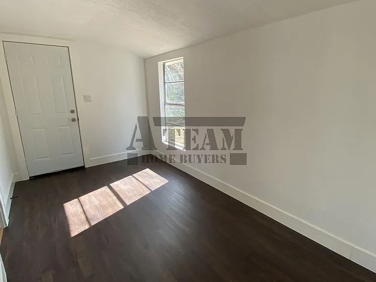 801 Walnut St — Photo 12