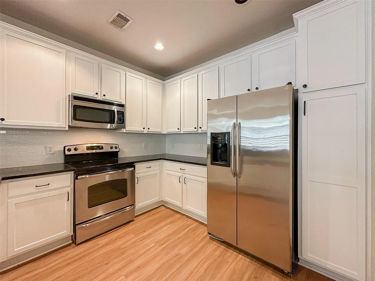 Building Photo - 3001 Murworth Dr #1302