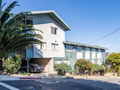 260 Lighthouse Ave, Pacific Grove, CA, 93950