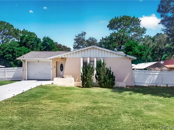 5579 W Pine Cir, Crystal River, FL 34429