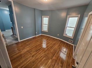15 Bayside Pl, Jersey City, NJ 07305