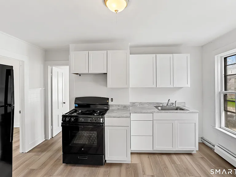 63 Reynolds St #B — Photo 21