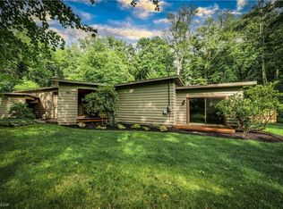 953 Meloy Rd, Kent, OH 44240