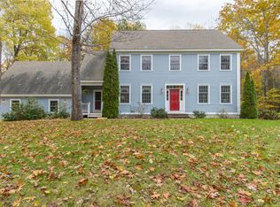25 Sturbridge Ln, Cumberland, ME 04021