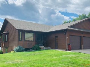 1215 Duffer Dr, Rapid City, SD 57702
