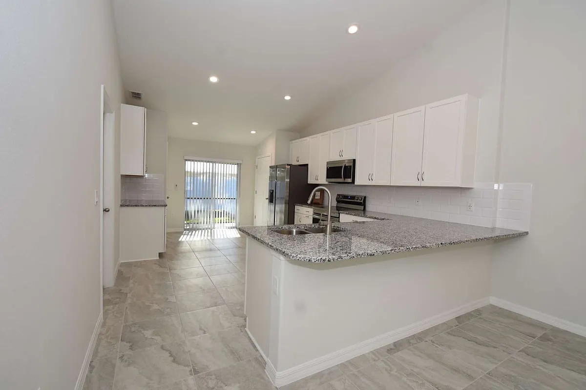 11 Buttonwood Lane Unit A — Photo 3