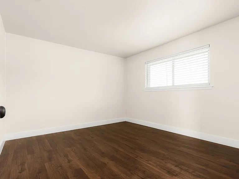 2408 Ventura Dr #A — Photo 11
