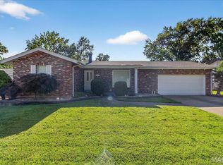 5709 Chatport Rd, Saint Louis, MO 63129