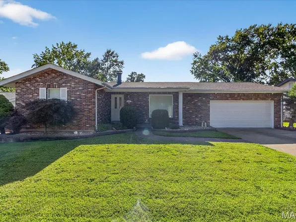 5709 Chatport Rd, Saint Louis, MO 63129