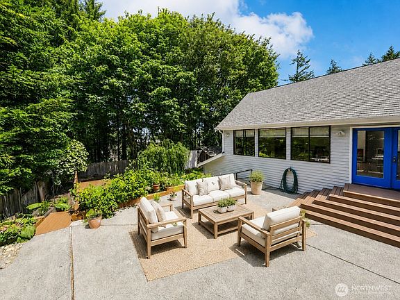 5th image of 10820 NE 183RD COURT