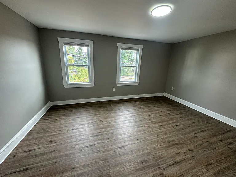 149 E Federal St — Photo 10