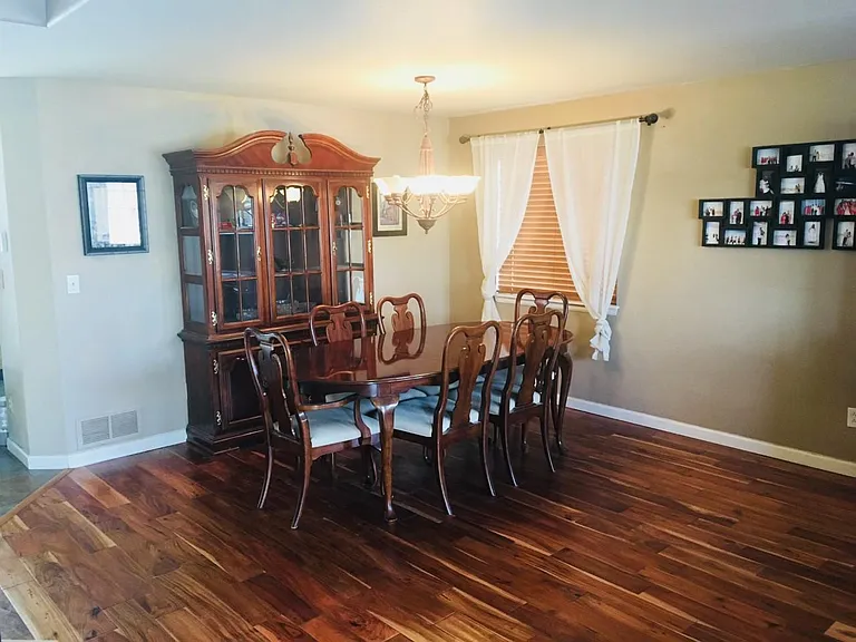 3442 Maple Cir — Photo 2