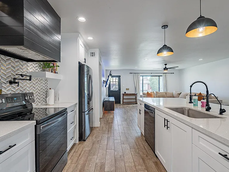 8710 E Monte Vista Rd — Photo 24