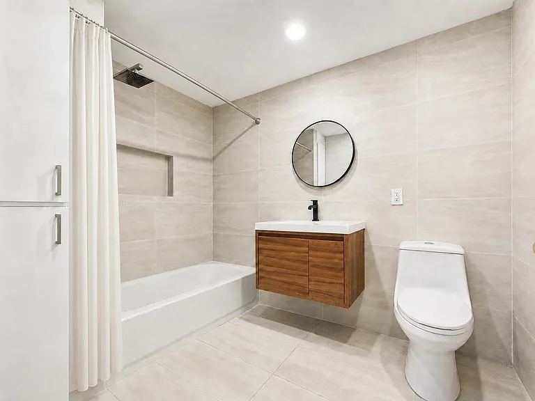 70 Adams St #3H — Photo 9