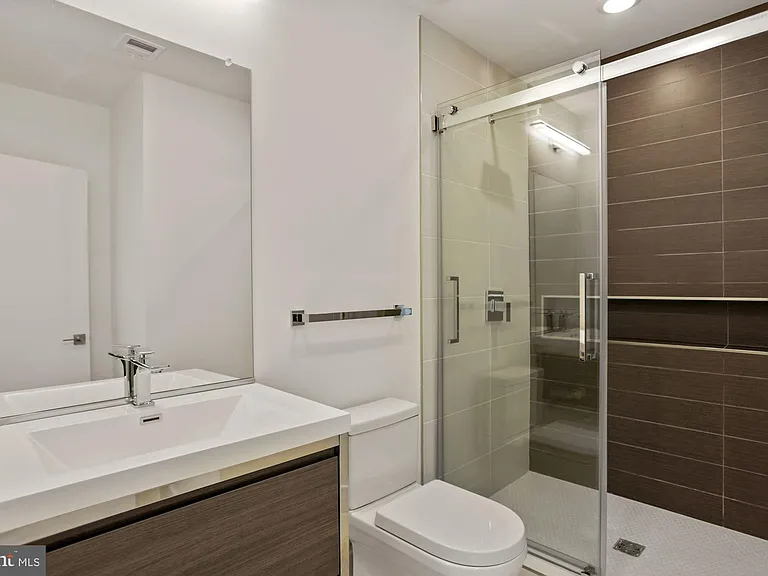 2027 Rhode Island Ave NE #401 — Photo 21
