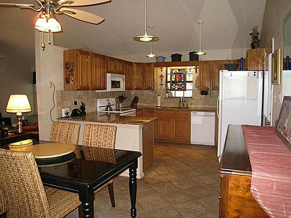 3rd image of 3005 Mistywood Ln