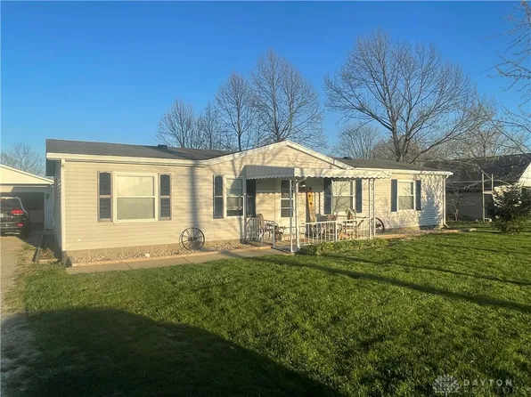 400 S High St, Saint Paris, OH 43072