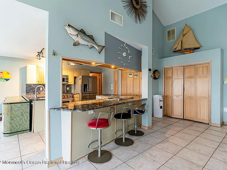 23 Harborside Dr W — Photo 9
