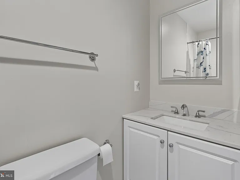 8814 Hunting Lodge Ct — Photo 48