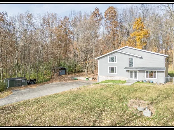 E6706 Butternut Rd, Manawa, WI 54949