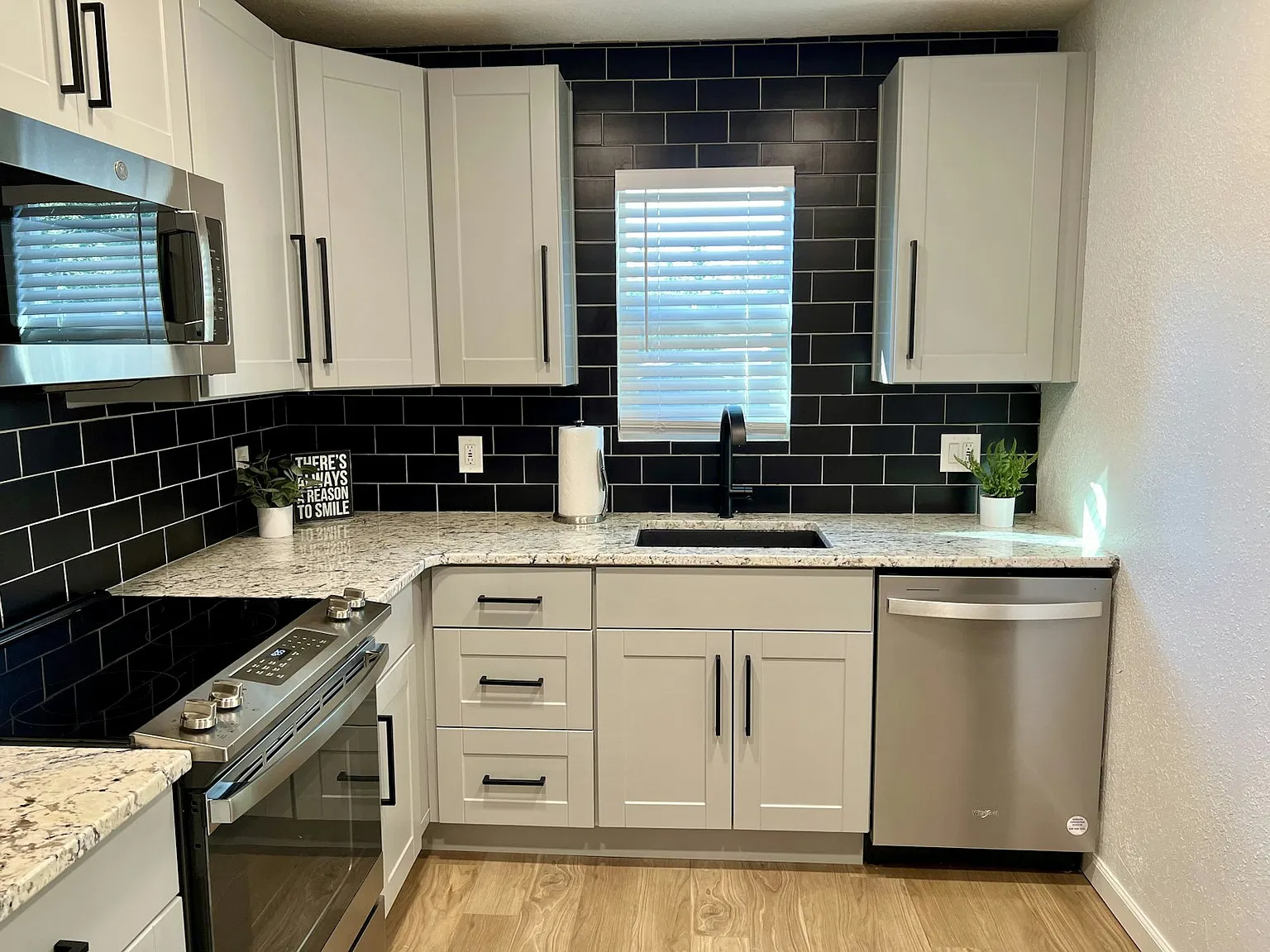 220 West Ramona Avenue, Unit 220 — Photo 3