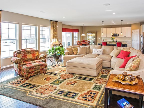 3rd image of 4975 Crooked River Ct
