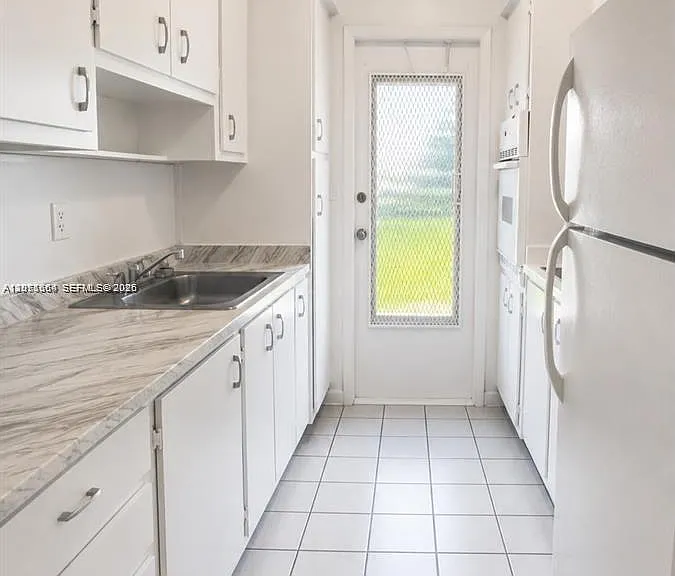 12655 NE 16th Ave #16 — Photo 2