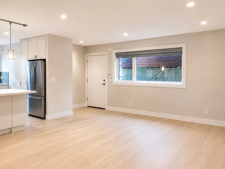 835 Prospect Ave — Photo 5