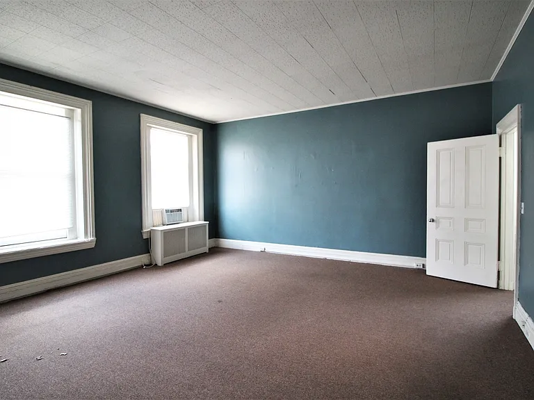 1011 N. Charles St. — Photo 9