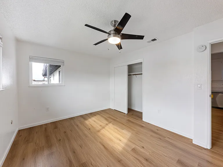 15565 Tracy St #5 — Photo 12