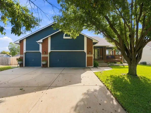2542 N Shefford Ct, Wichita, KS 67205