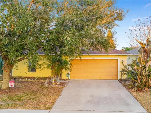 4629 Caverns Dr, Kissimmee, FL 34758
