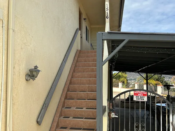 1514-16 Calavo Dr #1, Escondido, CA 92026